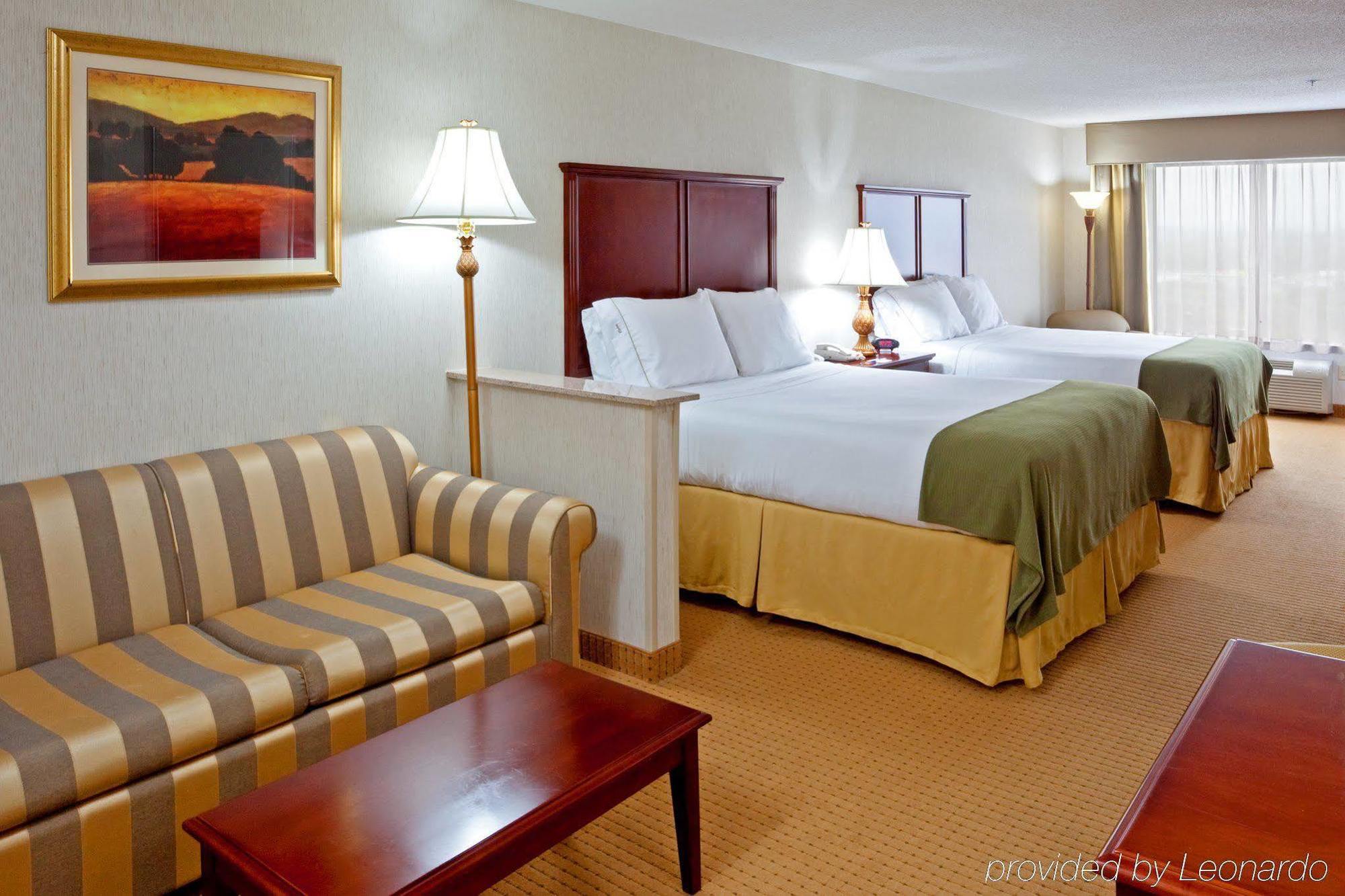 Holiday Inn Express Hotel & Suites Newton Sparta By Ihg Room photo